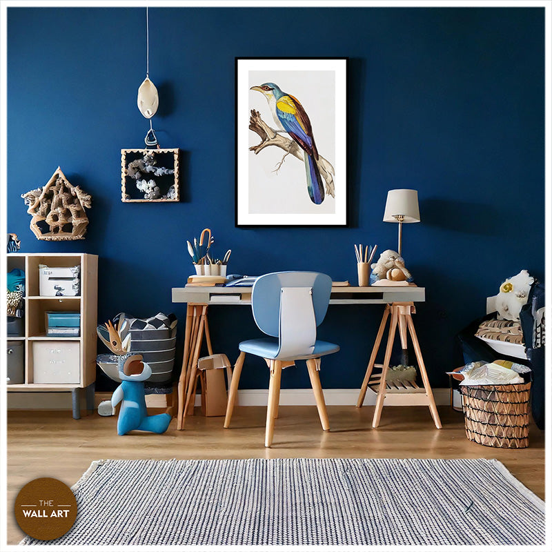 COLOUFULL BIRD ON BRANCH