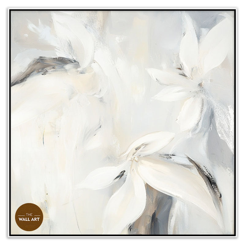 WHITE FLOWER BRUSH